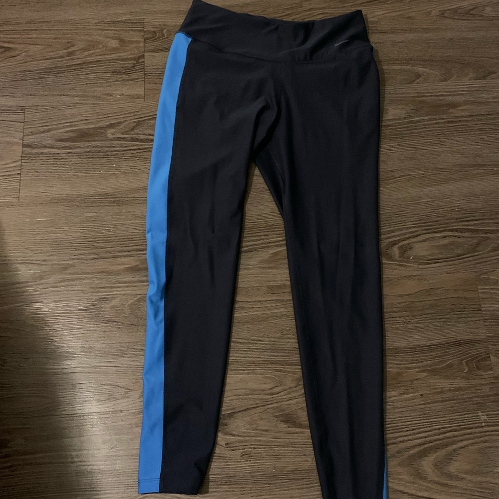 NIKE dry-fit leggings